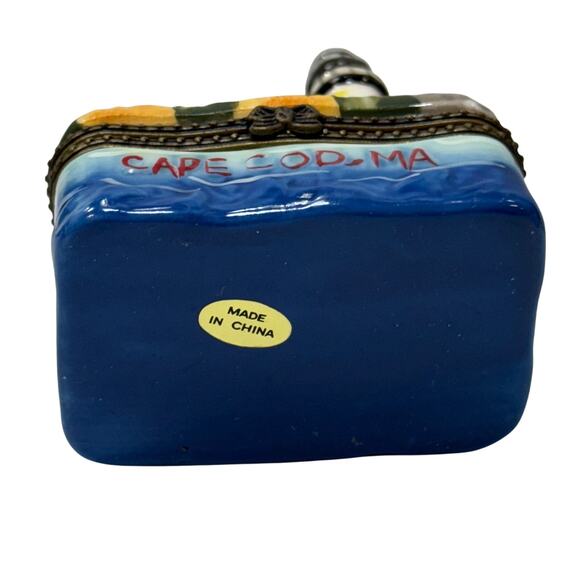 Cape Cod MA Lighthouse Hinged Trinket Box. - Picture 5 of 6